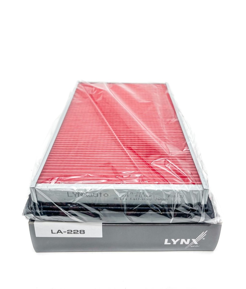 LYNXauto Фильтр воздушный LA228 (C2964, LX1929)